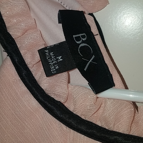 Tank - Picture 3 of 5